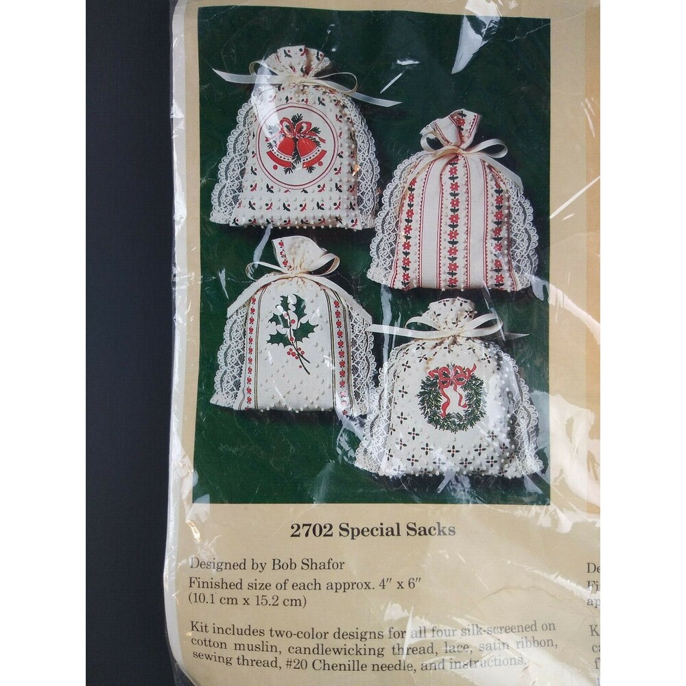 Vintage Stitch Kit Christmas Potpourri Sachet Bags The Creative Circle #2702